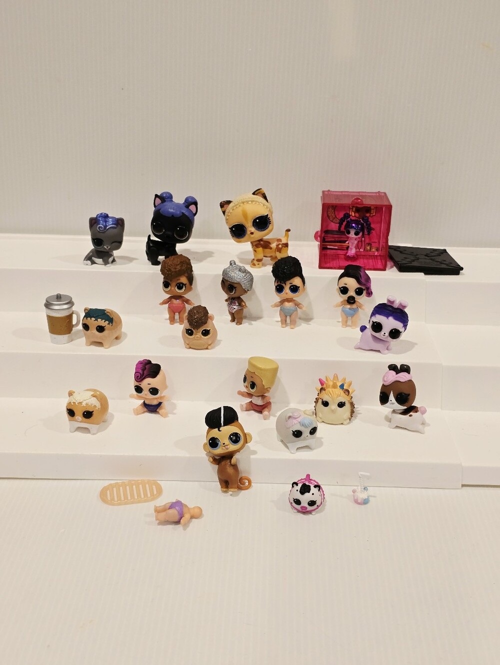 LOL Surprise Dolls Baby and Pet Figure Set